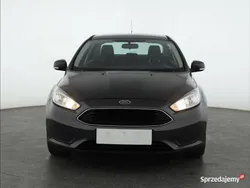 Szary Używany 2017 Ford Focus Sedan/Limuzyna | 32 999 zł (Dobra cena)