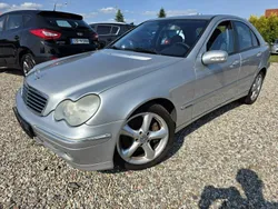 Srebrny (metalik) Używany 2004 Mercedes C180 Avantgarde Sedan/Limuzyna | 11 700 zł (Uczciwa cena)