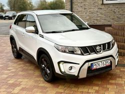 Biały Używany 2017 Suzuki Vitara SUV | 53 900 zł (Uczciwa cena)