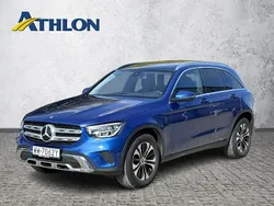 Niebieski (metalik) Używany 2022 Mercedes GLC200 SUV | 171 600 zł (Dobra cena)