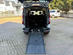 Biały Używany 2019 Ford Transit Kombi | 85 900 zł