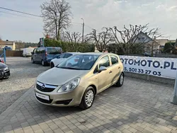 Złoty (metalik) Używany 2009 Opel Corsa Sedan/Limuzyna | 9900 zł (Uczciwa cena)