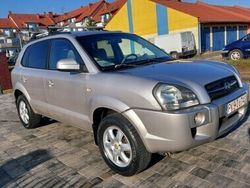 Srebrny Używany 2004 Hyundai Tucson SUV | 11 900 zł