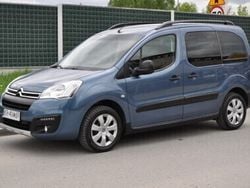 Niebieski Używany 2017 Citroën Berlingo Minivan | 37 900 zł (Uczciwa cena)