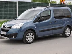 Niebieski Używany 2017 Citroën Berlingo Minivan | 39 900 zł (Uczciwa cena)