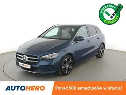 Niebieski ciemny Używany 2019 Mercedes B180 Minivan | 79 900 zł