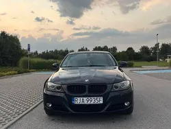 Granatowy Używany 2009 BMW 325 Sedan/Limuzyna | 29 500 zł (Uczciwa cena)