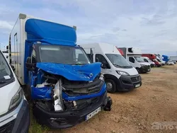Niebieski Używany 2022 Iveco Daily | 68 634 zł