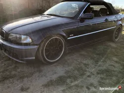 Niebieski Używany 2001 BMW 330 Kabriolet | 16 400 zł