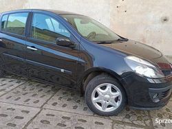 Czarny Używany 2006 Renault Clio III Hatchback | 7950 zł