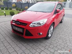 Czerwony Używany 2013 Ford Focus Titanium Sedan/Limuzyna | 29 500 zł (Uczciwa cena)