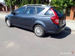 Grafitowy Używany 2009 Kia Ceed Sedan/Limuzyna | 15 900 zł