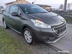 Szary Używany 2015 Peugeot 208 Hatchback | 21 900 zł (Uczciwa cena)