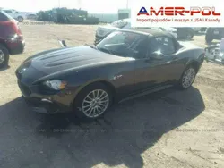 Szary Używany 2017 Fiat 124 Spider Kabriolet | 62 000 zł