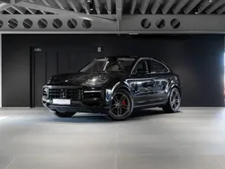Chromite black metallic Używany 2023 Porsche Cayenne S SUV | 598 900 zł