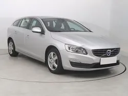 Srebrny Używany 2016 Volvo V60 Kombi | 41 999 zł (Super Cena)