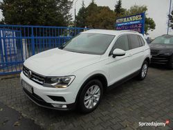 Biały Używany 2017 VW Tiguan Comfortline SUV | 72 900 zł (Dość drogi)
