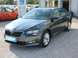 Grafitowy (metalik) Używany 2016 Skoda Superb Hatchback | 40 569 zł (Super Cena)