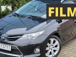 Czarny Używany 2014 Toyota Auris Hybrid Kombi | 33 999 zł (Uczciwa cena)