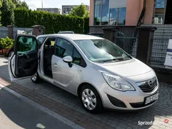Srebrny Używany 2010 Opel Meriva Minivan | 17 900 zł (Uczciwa cena)