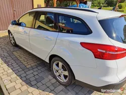 Biały Używany 2016 Ford Focus Kombi | 28 200 zł (Dobra cena)