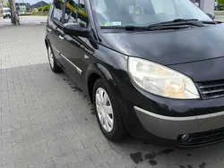 Czarny Używany 2005 Renault Scénic II Minivan | 8000 zł (Uczciwa cena)