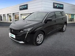 Czarny Używany 2024 Peugeot 5008 Active Minivan | 129 900 zł (Dość drogi)