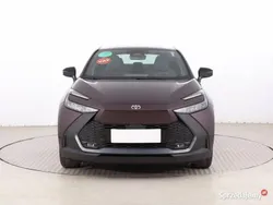 Fioletowy Używany 2024 Toyota C-HR SUV | 113 999 zł (Uczciwa cena)