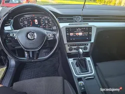 Czarny Używany 2018 VW Passat Sedan/Limuzyna | 56 800 zł (Uczciwa cena)