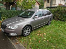 Brązowobeżowy Używany 2010 Skoda Superb Kombi | 22 000 zł