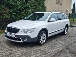 Biały Używany 2013 Skoda Superb Kombi | 38 000 zł (Uczciwa cena)