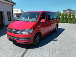 Czerwony (metalik) Używany 2019 VW Caravelle Minivan | 109 000 zł (Uczciwa cena)
