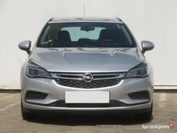Srebrny Używany 2019 Opel Astra Kombi | 53 499 zł (Drogi)
