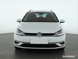 Biały Używany 2017 VW Golf VII Kombi | 54 999 zł (Uczciwa cena)