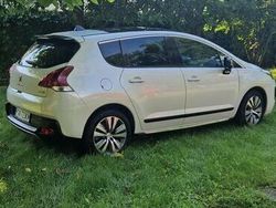 Biały Używany 2013 Peugeot 3008 SUV | 45 000 zł