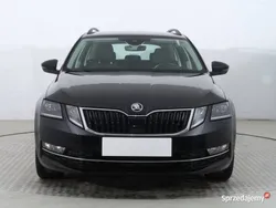 Czarny Używany 2019 Skoda Octavia Kombi | 62 999 zł (Uczciwa cena)