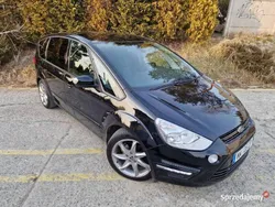 Czarny Używany 2012 Ford S-MAX Minivan | 32 700 zł (Uczciwa cena)