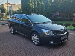 Czarny Używany 2010 Toyota Avensis Kombi | 21 000 zł (Uczciwa cena)