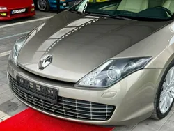 Inny (metalik) Używany 2009 Renault Laguna Coupé Coupe | 29 900 zł