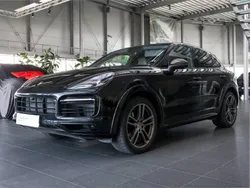 Jet black metallic Używany 2020 Porsche Cayenne SUV | 349 900 zł