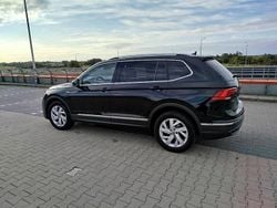 Czarny Używany 2021 VW Tiguan Allspace SUV | 113 000 zł (Uczciwa cena)