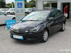 Czarny Używany 2019 Opel Astra Enjoy Kombi | 33 899 zł (Dobra cena)
