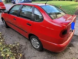 Czerwony Używany 1998 Seat Cordoba Sedan/Limuzyna | 1500 zł