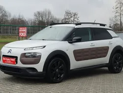 Biały (metalik) Używany 2015 Citroën C4 Cactus Hatchback | 22 900 zł (Super Cena)