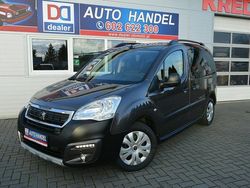 Czarny Używany 2017 Peugeot TePee Minivan | 35 900 zł