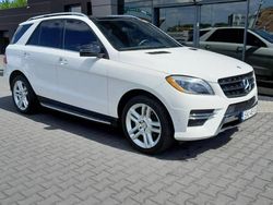 Biały Używany 2015 Mercedes ML350 SUV | 97 900 zł