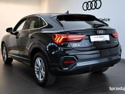 Czarny (metalik) Używany 2024 Audi Q3 Sportback Ambiente SUV | 169 980 zł (Dobra cena)
