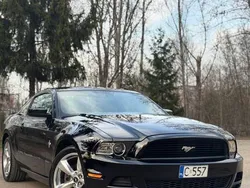 Czarny Używany 2013 Ford Mustang S Coupe | 59 900 zł