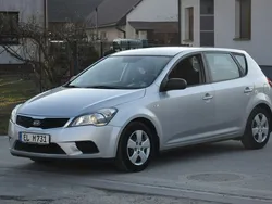Srebrny Używany 2011 Kia Ceed 2 Hatchback | 20 900 zł (Super Cena)