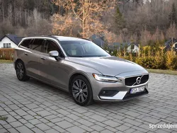 Beżowy Używany 2019 Volvo V60 Momentum Kombi | 114 500 zł (Drogi)